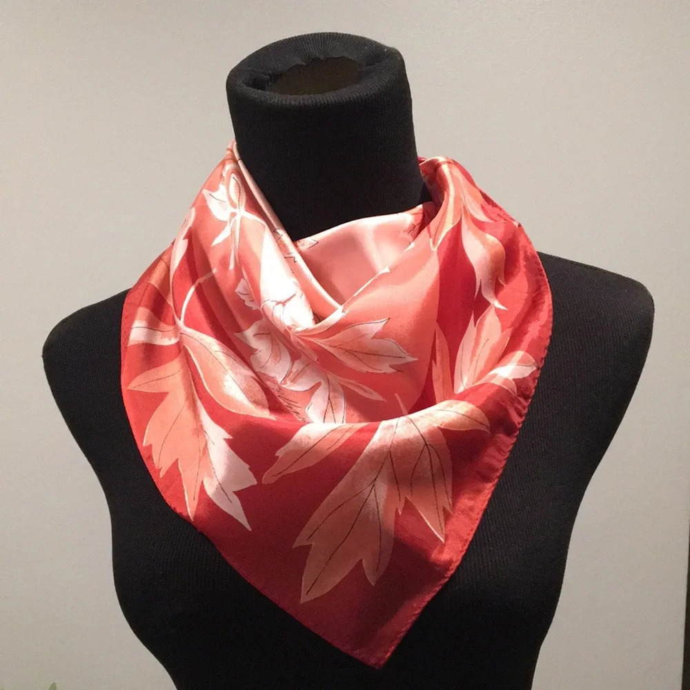 Vintage Vera Neuman Scarf‎